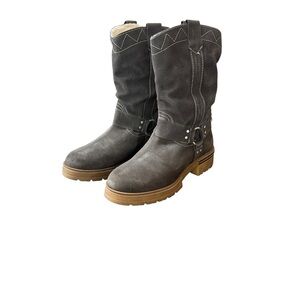 Chic Suede Heeled Boots for Women. Brand new